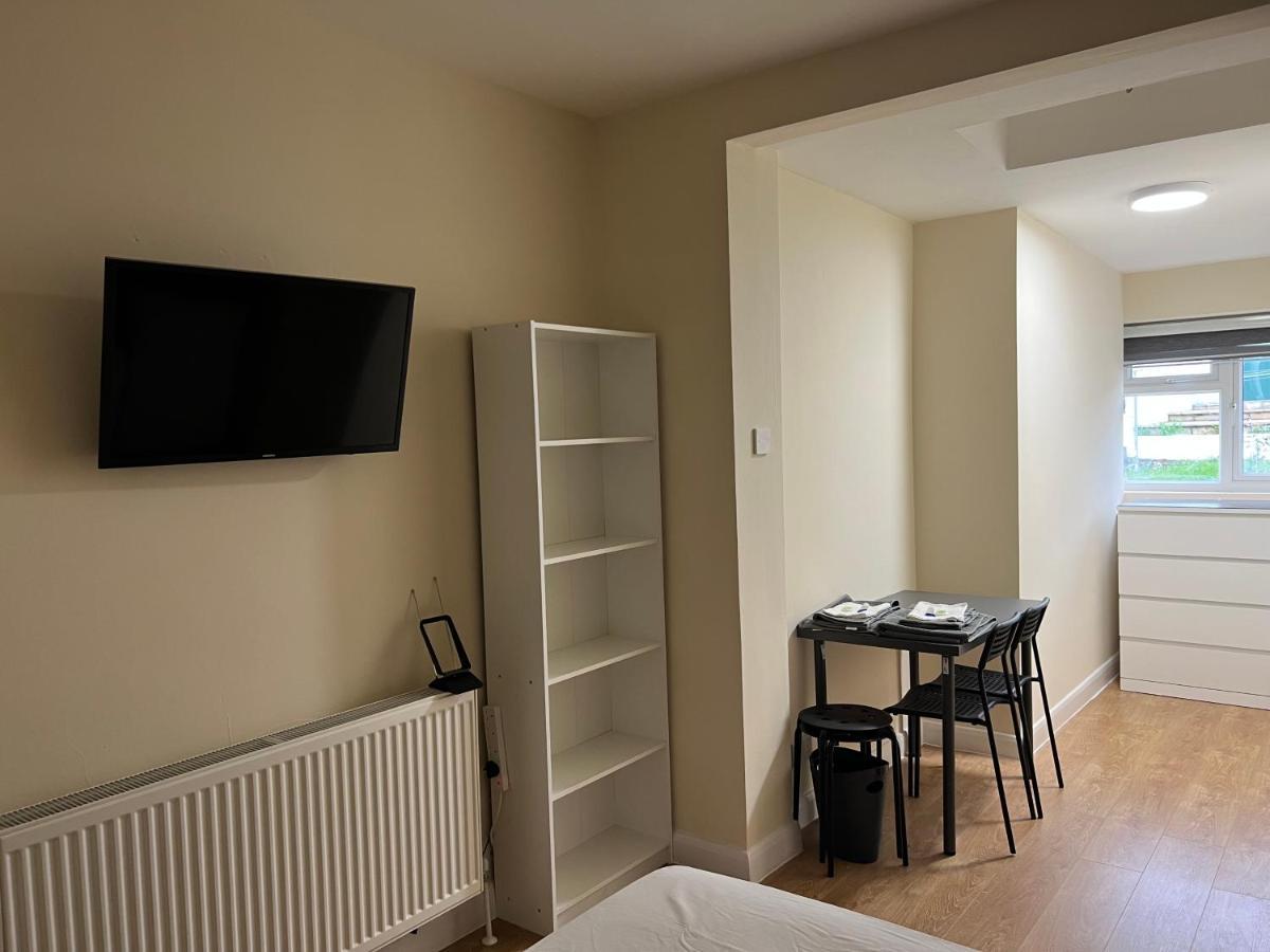 North West Lodge Guest House Лондон Экстерьер фото